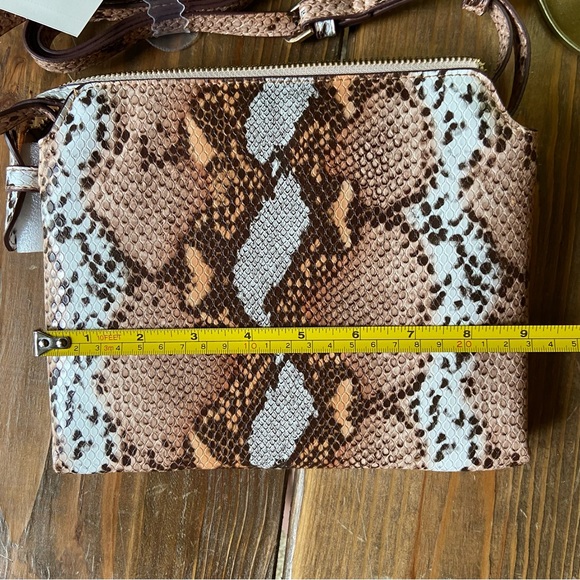 Snakeskin Convertible Crossbody Shoulder Purse 🤎🤍 - Picture 6 of 9
